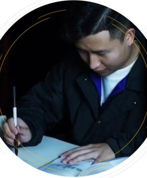 紫砂壶工艺师鲍译名家照片
