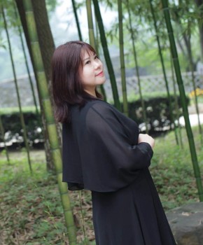 紫砂壶工艺师费晓青名家照片