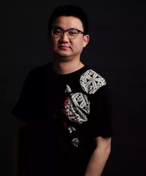 紫砂壶工艺师陆韬名家照片