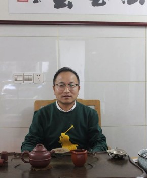 紫砂壶工艺师万超名家照片