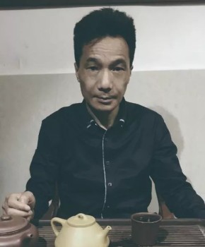 紫砂壶工艺师姚海星名家照片