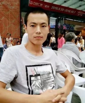 紫砂壶工艺师张凯名家照片