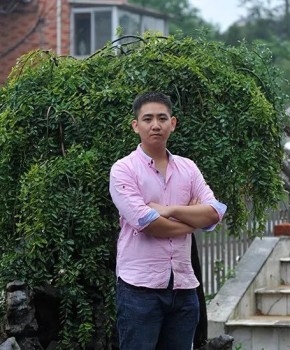 紫砂壶工艺师李涛名家照片