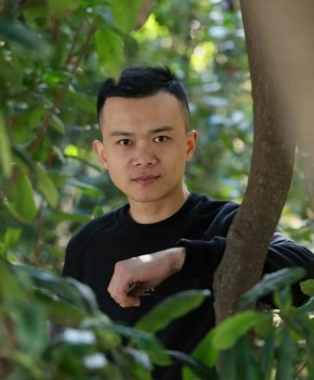 紫砂壶工艺师陈岗名家照片