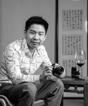 紫砂壶工艺师樊涛名家照片