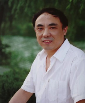 紫砂壶工艺师刘军名家照片