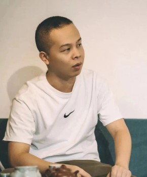 紫砂壶工艺师吴烨斌名家照片