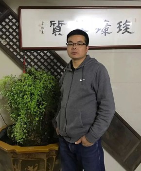紫砂壶工艺师许建锋名家照片