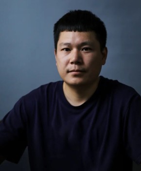 紫砂壶工艺师雍俊康名家照片