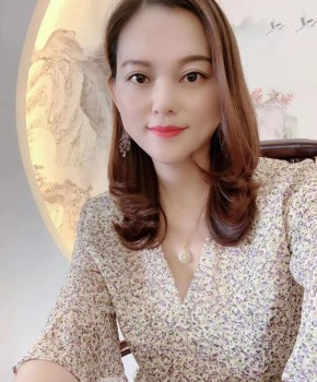 紫砂壶工艺师应敏亚名家照片
