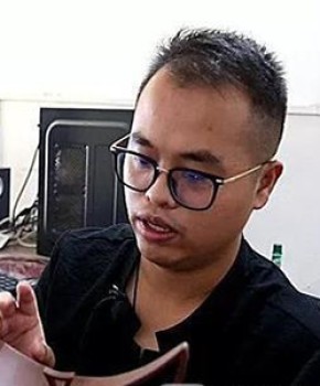 紫砂壶工艺师朱凌峰名家照片