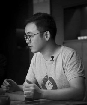 紫砂壶工艺师高威风名家照片