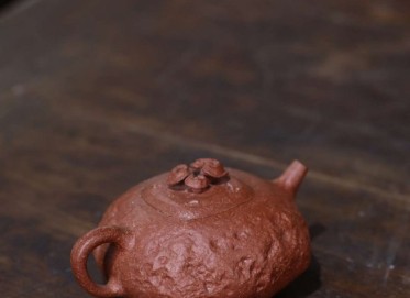 芦建芬紫砂壶作品 如意云供壶 降坡泥 245cc  民间实力派 芦建芬紫砂壶价格，多少钱