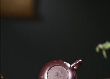 张雪军紫砂壶作品 含香文旦壶 原矿紫泥 280CC 国家级工艺美术师 含香文旦紫砂壶价格，多少钱