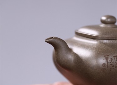 范晓丽紫砂壶作品 传炉壶 青灰泥 270CC 国家级高级工艺美术师 传炉紫砂壶价格，多少钱