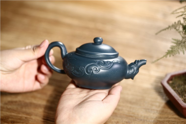 邵云琴作品 祥龙图片