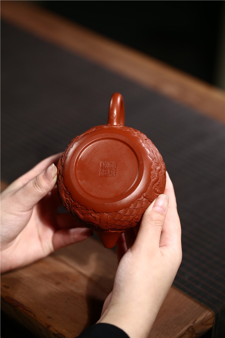 张雪军作品 双龙戏珠西施