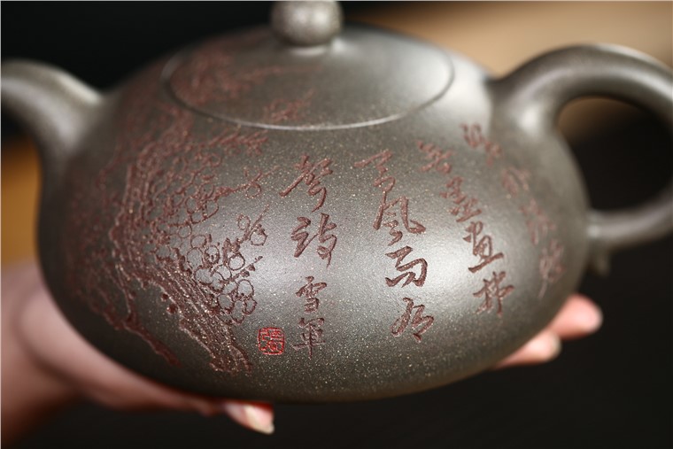 张雪军作品 大半月图片
