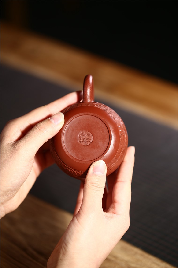 张雪军作品 祥云龙蛋