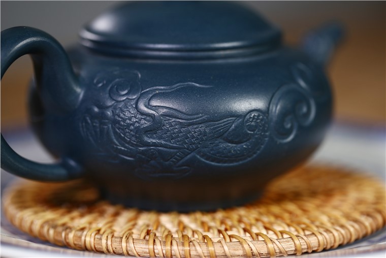 邵云琴作品 祥龙图片