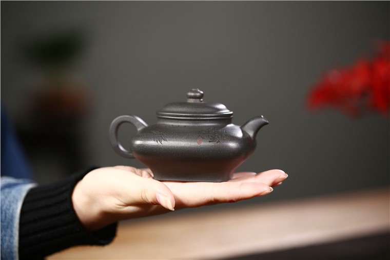 邵云琴作品 观云图片