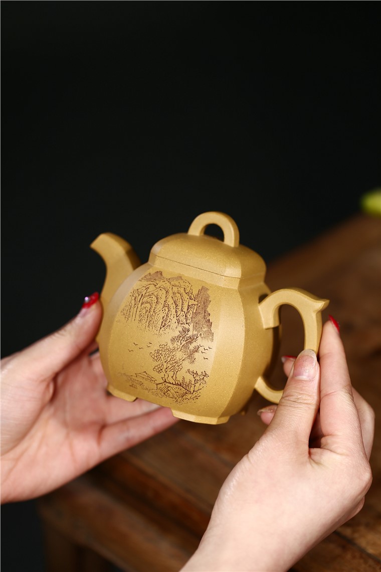 郁晴作品 福临八方图片
