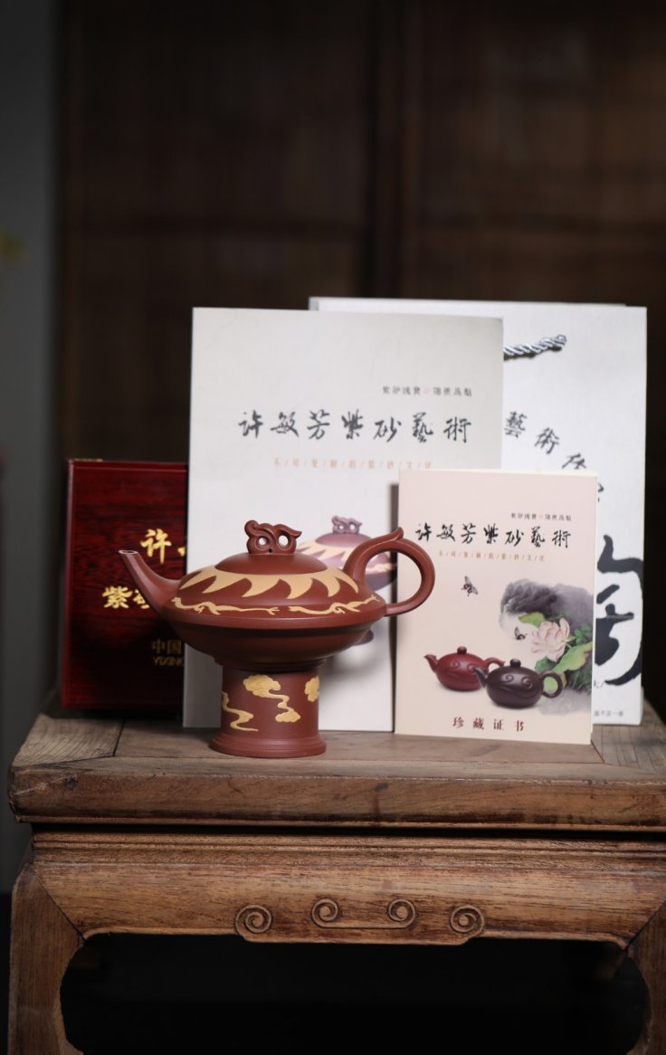 许敏芳作品 太阳神鸟