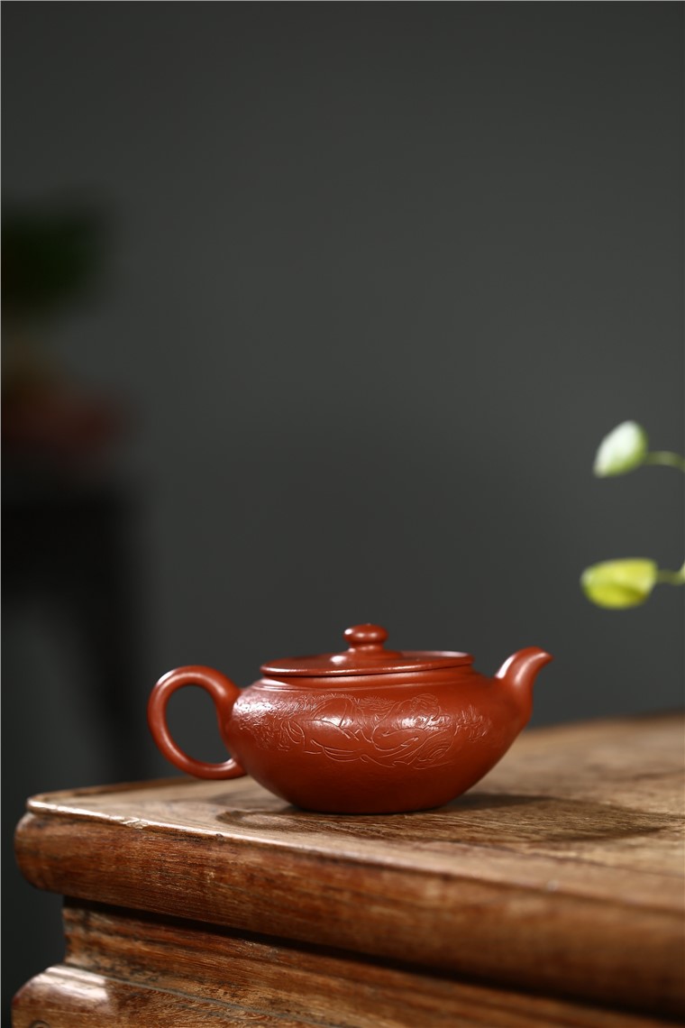 郁晴作品 扁玉图片