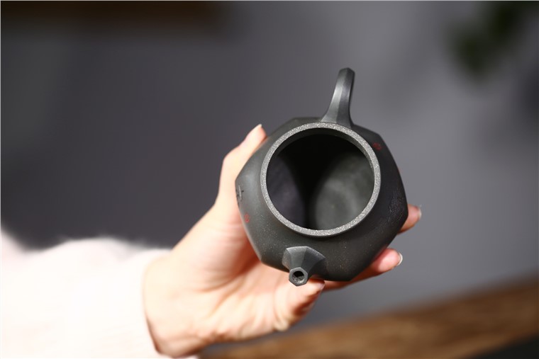 邵云琴作品 天圆地方