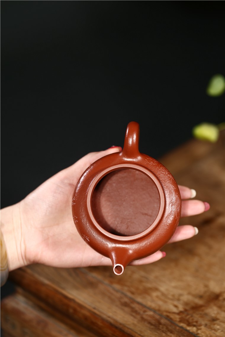 郁晴作品 灵龙德钟图片