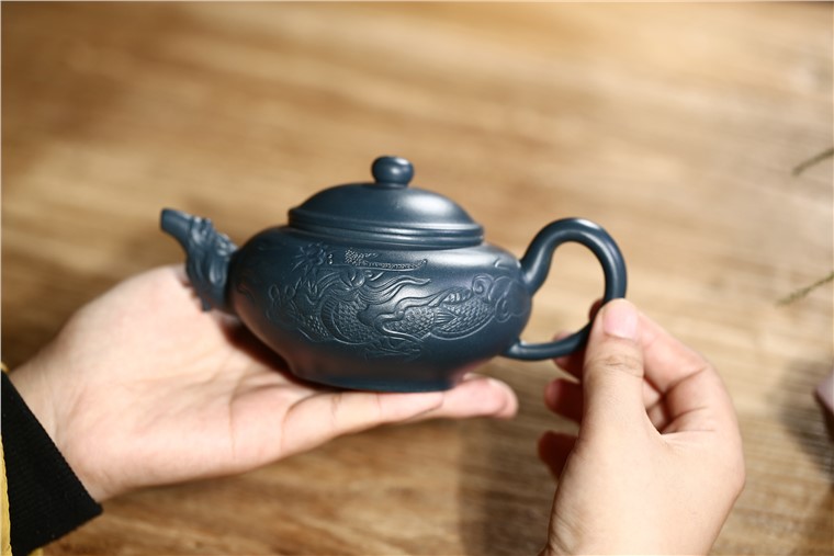 邵云琴作品 祥龙图片