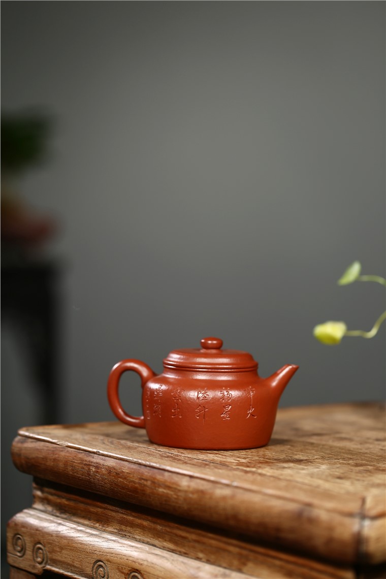 郁晴作品 灵龙德钟图片