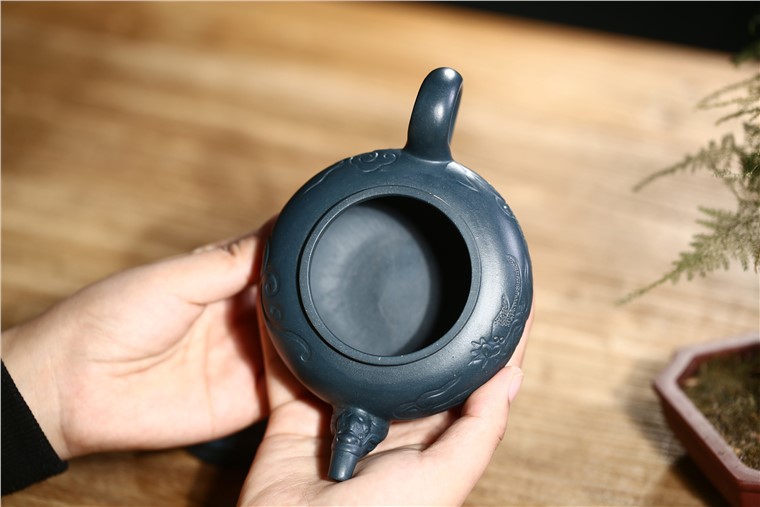邵云琴作品 祥龙图片