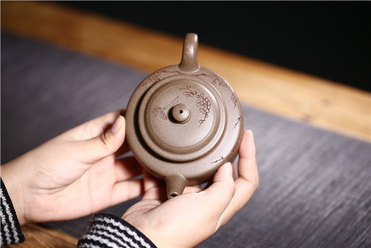 许响新作品 暗香德钟图片