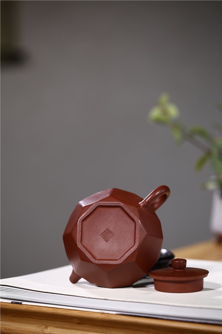许响新作品 山隐