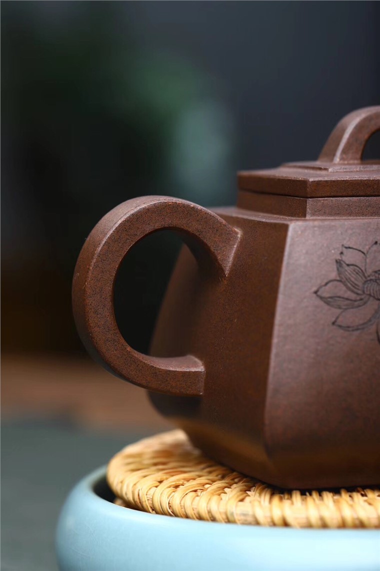 庄其芳作品 四方坦然图片