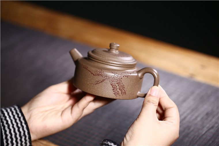 许响新作品 暗香德钟图片