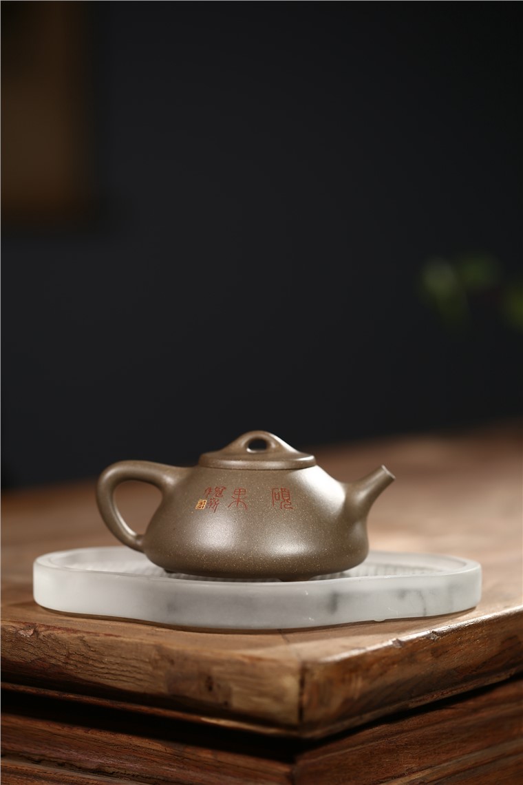 许冠新作品 硕果石瓢图片