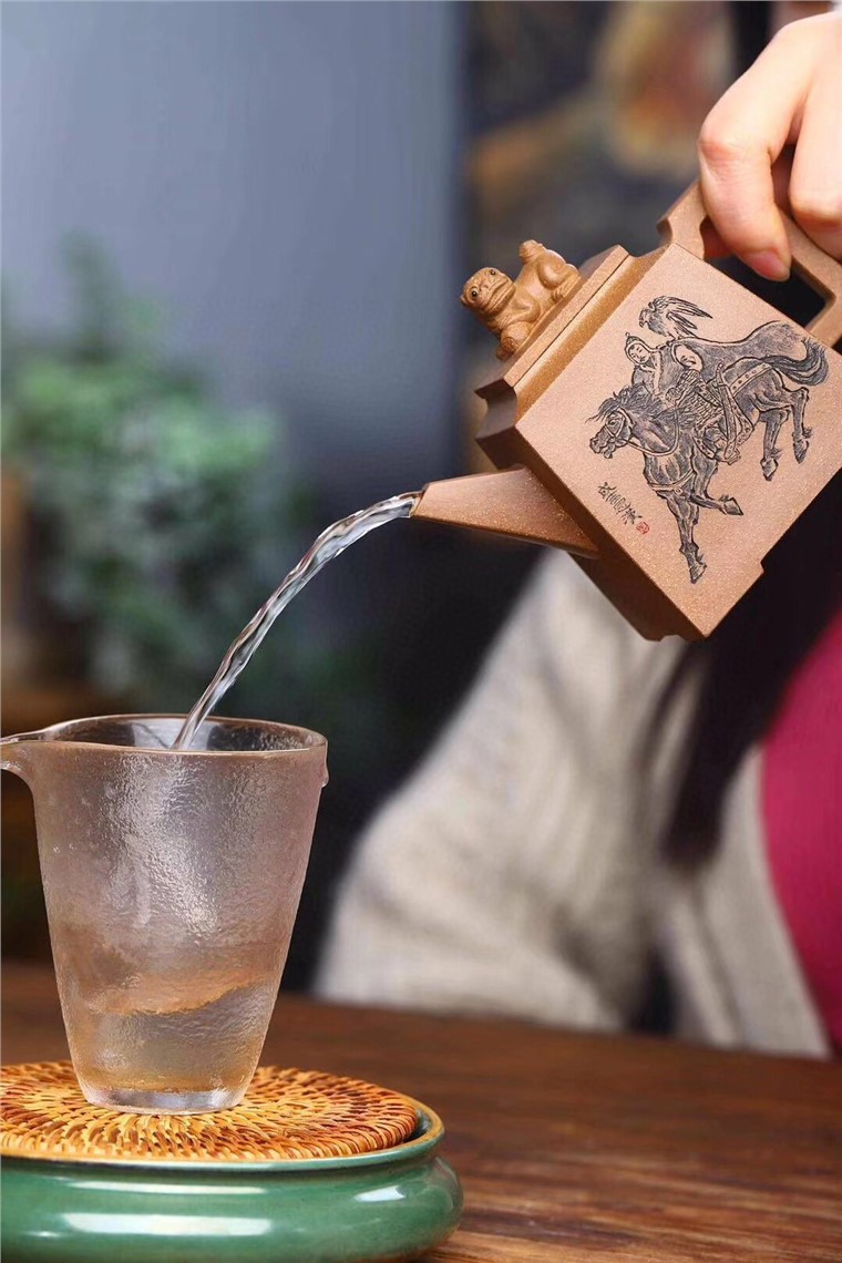马力作品 云顶四方图片
