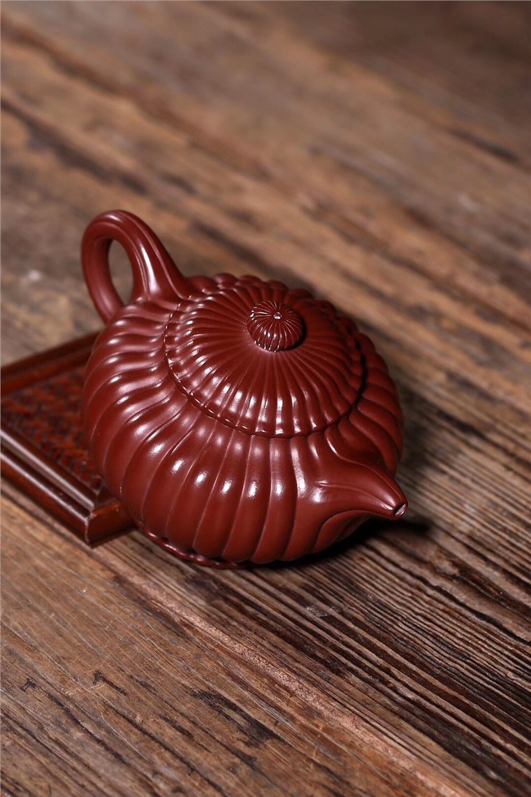 庄其芳作品 菊瓣筋纹掇只图片