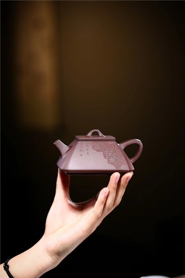 杨军保作品 抽角石瓢图片