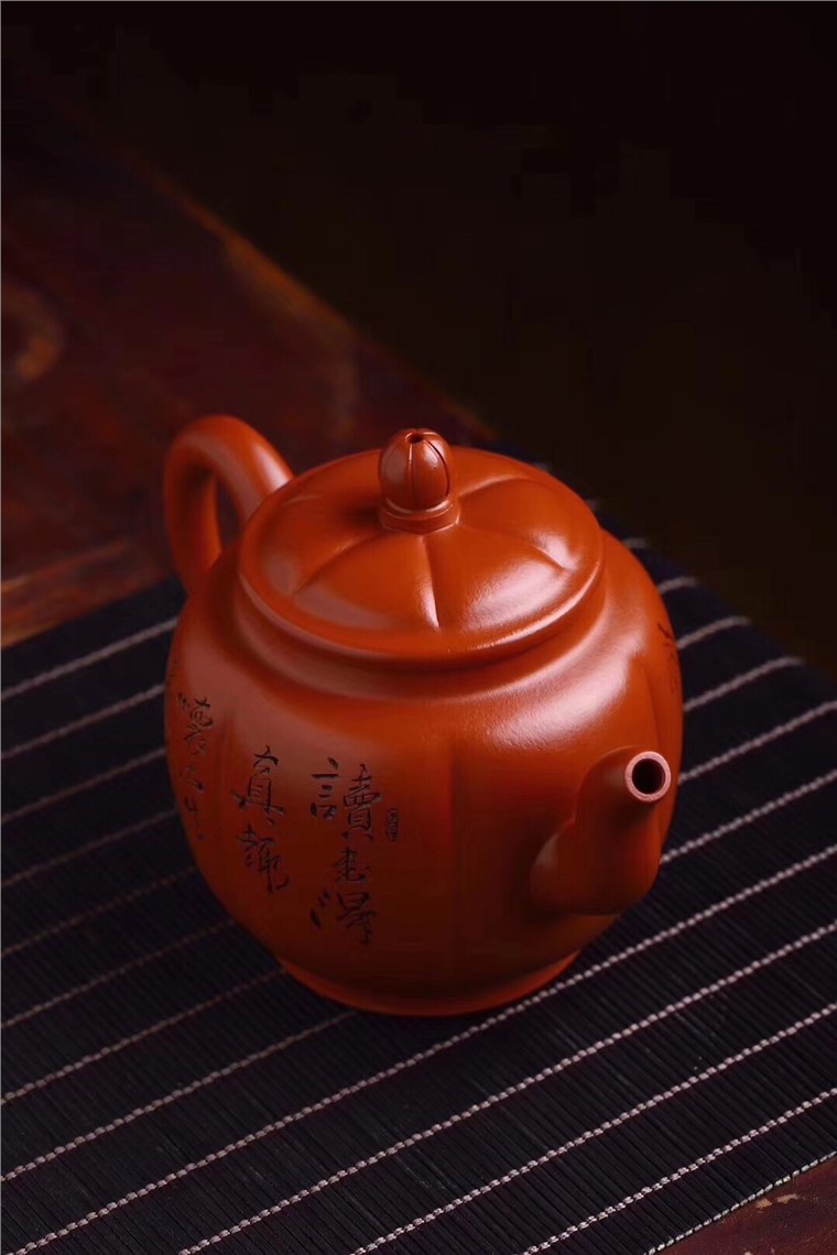 俞震作品 宫灯图片