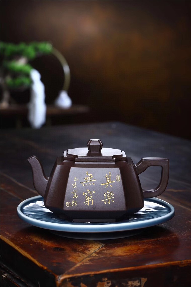 俞震作品 四方抽角图片