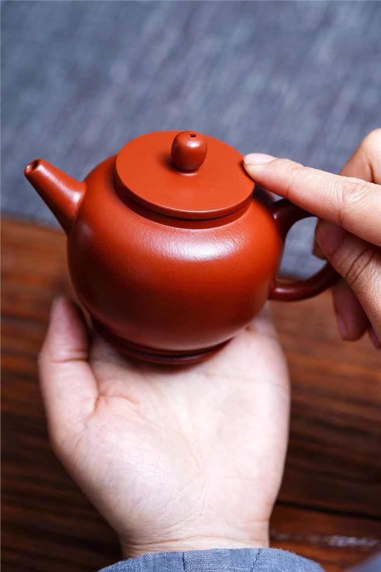 李荷生作品 汲直壶图片