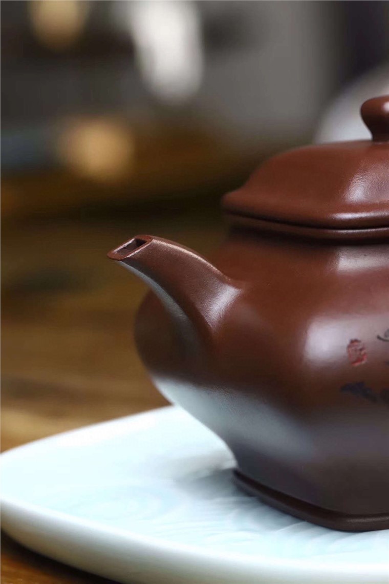 庞妮作品 四方虚扁图片