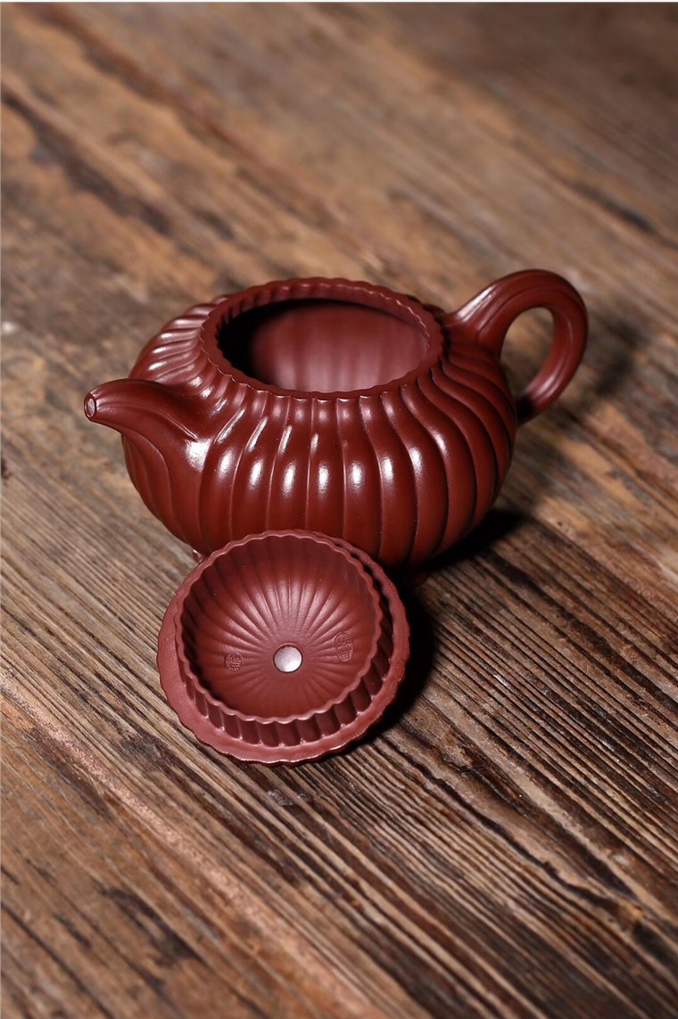 庄其芳作品 菊瓣筋纹掇只图片