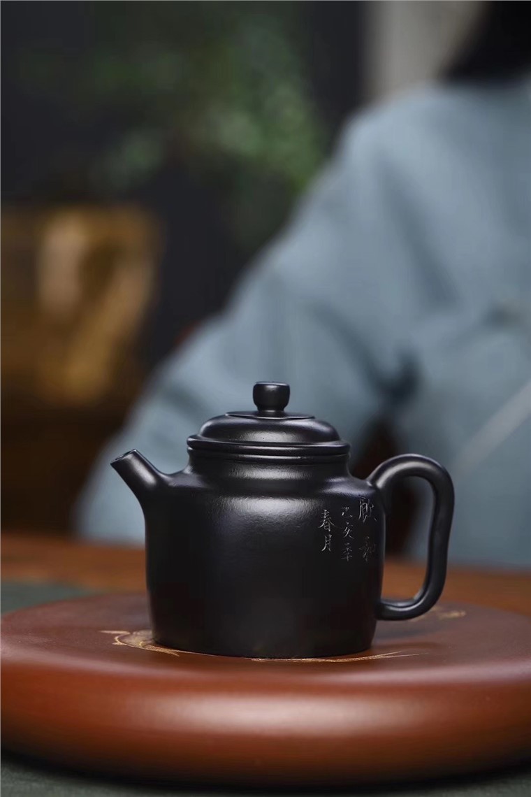 李荷生作品 高德钟图片