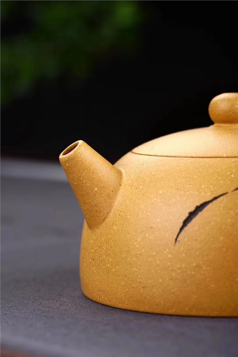 顾洪军作品 半月图片