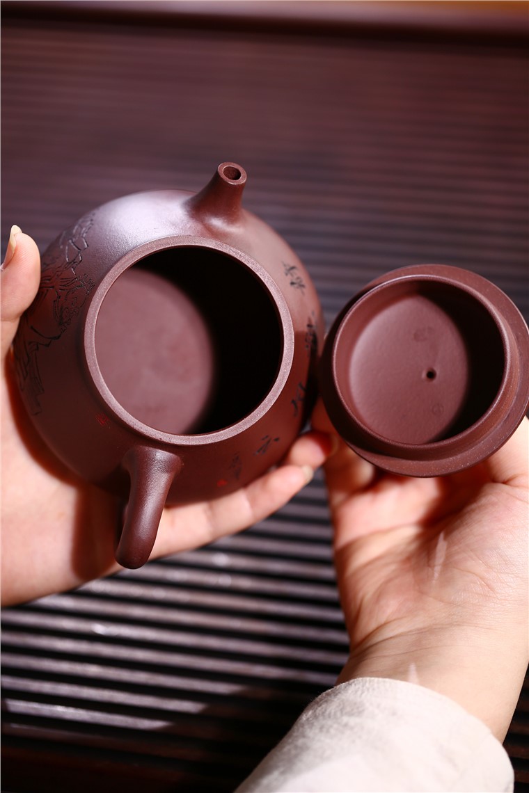 许响新作品 静观风云瓢图片