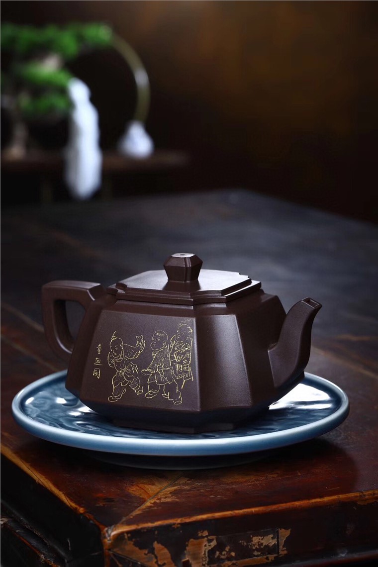 俞震作品 四方抽角图片